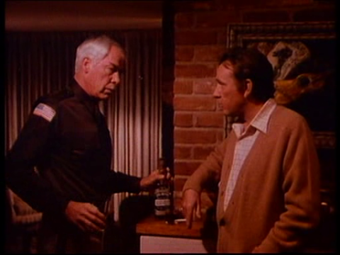 Lee Marvin, Richard Burton and a bottle of whiskey in The Klansman (1974)