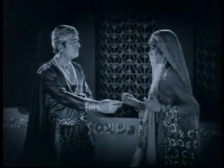 Douglas Fairbanks and Julanne Johnston in The Thief of Bagdad (1924)