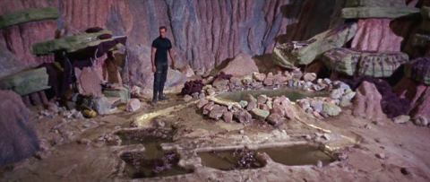 Paul Mantee in Robinson Crusoe on Mars (1964)