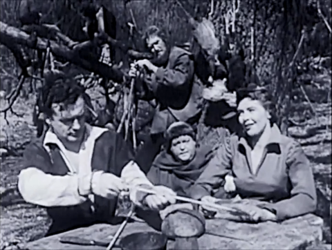 Richard Greene as Robin Hood, Archie Duncan as Little John, Alexander Gauge as Friar Tuck and Bernadetet O'Farrell as Maid Marian in the episode Checkmate from The Adventures of Robin Hood (1955)
